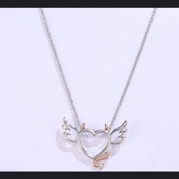 🚨🚨NWT Devil - Heart Necklace - Picture 4 of 5